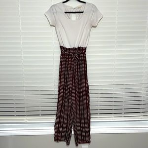 White & Maroon Short Sleeve Pant Suit